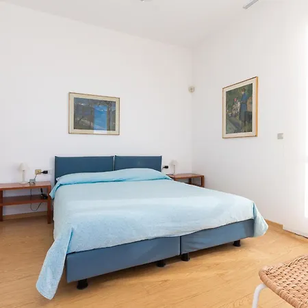 Nettuno- Bluchalet Villa