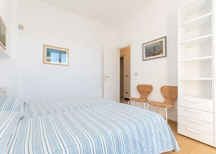 Nettuno- Bluchalet * Zoagli